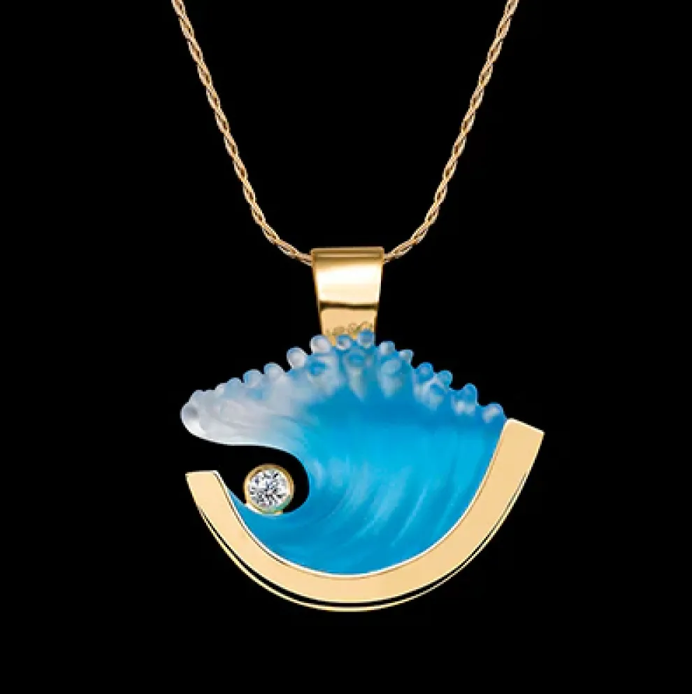 14K Medium Yellow Gold Wave Pendant With Diamond