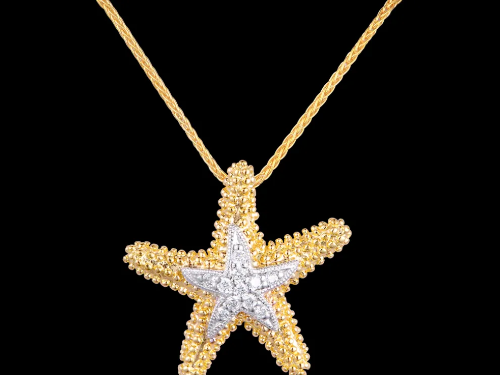 14K 16Mm Starfish Pendant With 11 Diamonds